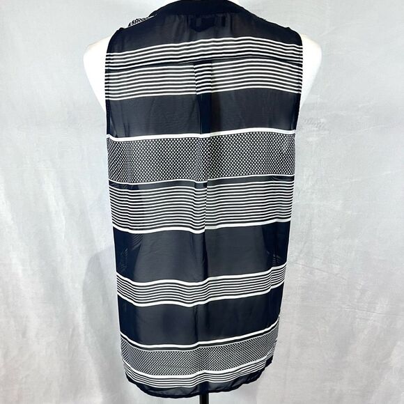 Gap navy and white natical stripe top size small - Picture 5 of 5